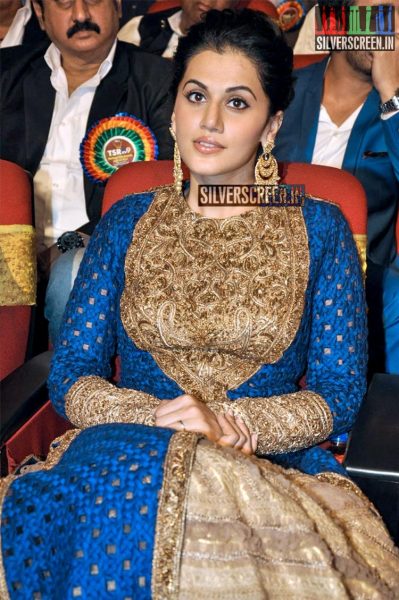 Taapsee Pannu at TSR -TV 9 National Film Awards 2015