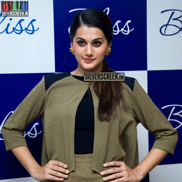 Taapsee Pannu HQ Photos From a Showroom Launch