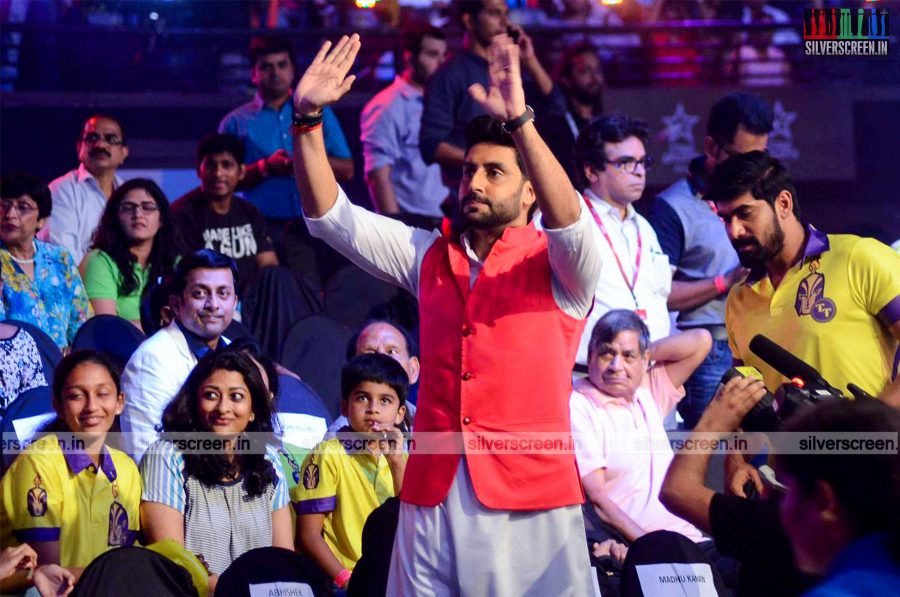 Abhishek Bachchan at Pro Kabbadi Sem Final Match