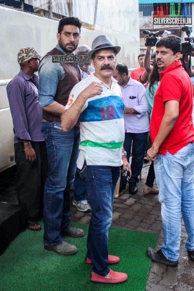 Abhishek Bachchan Promotes All Is Well at Badi Door Se Aaye Hain