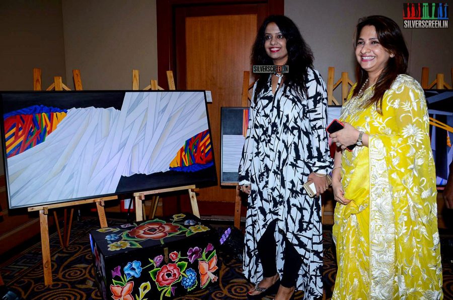 Amisha Patel at at Painting Exhibition Celebrating Creativity