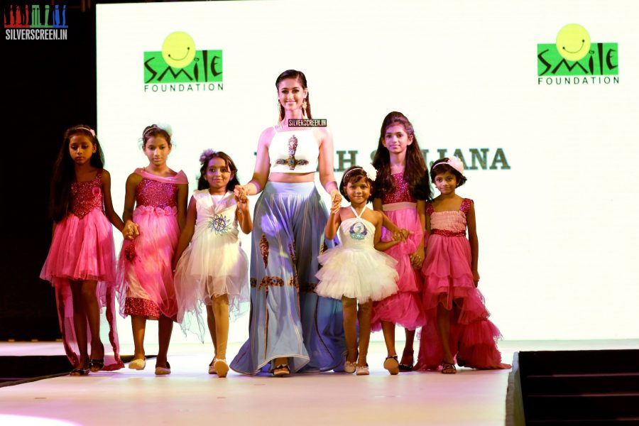 Ileana D'Cruz at Smile Foundations Fashion Show Ramp for Champs