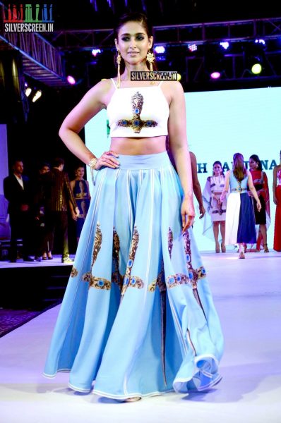 Ileana D'Cruz at Smile Foundations Fashion Show Ramp for Champs