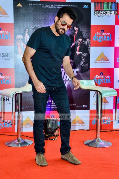 John Abraham & Anil Kapoor Promote Welcome Back at Reliance Digital