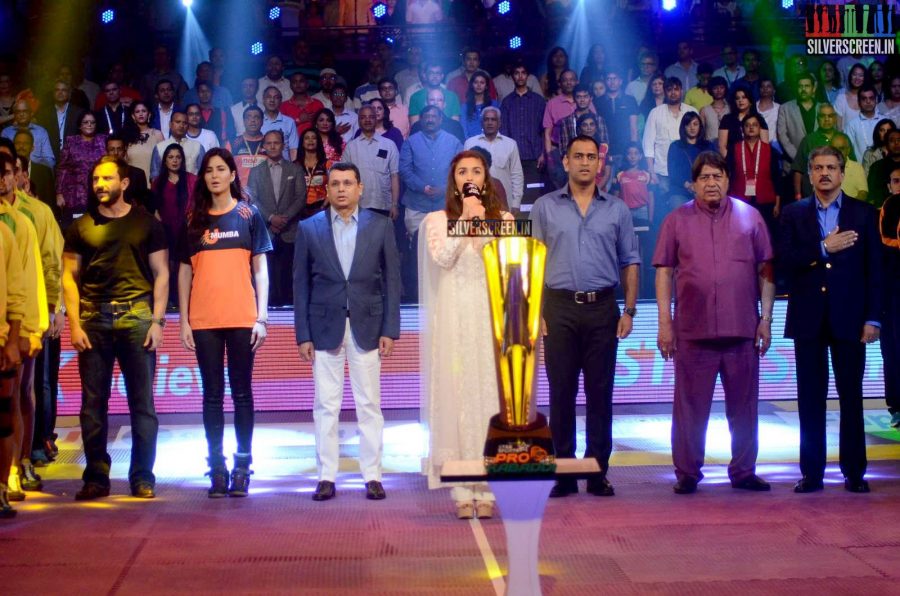 Katrina Kaif & Saif Ali Khan at Pro Kabbadi finals