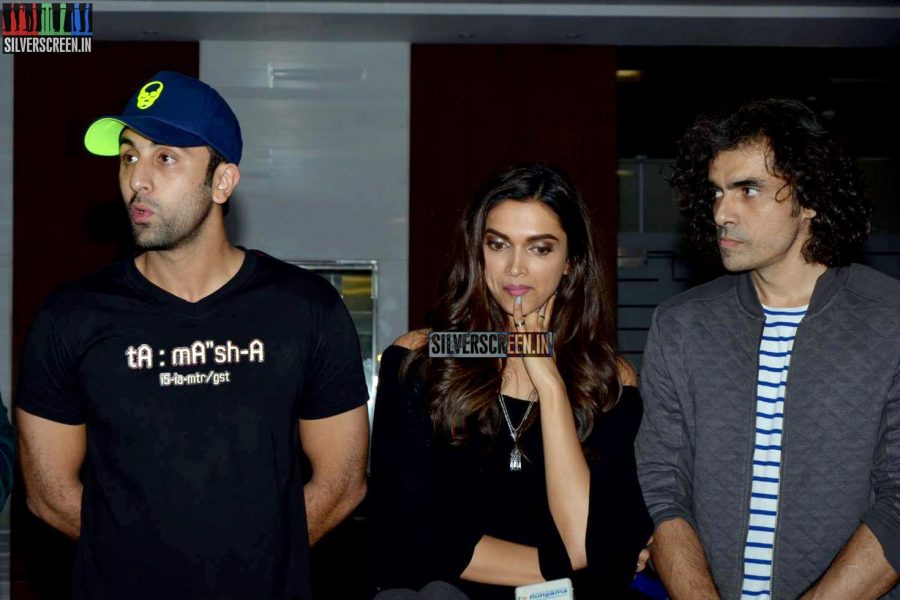 Ranbir Kapoor and Deepika Padukone at Tamasha movie wrap up party