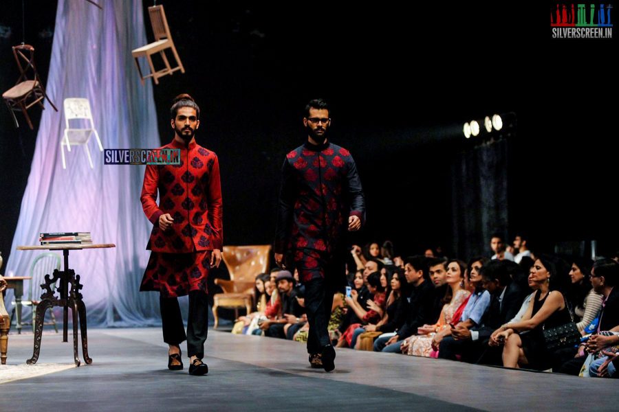 Ranbir Kapoor Walks for Manish Malhotra at LFW Winter Festive 2015