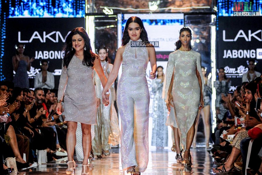 Shraddha Kapoor Walks for Namrata Joshipura at LFW Winter Festive 2015