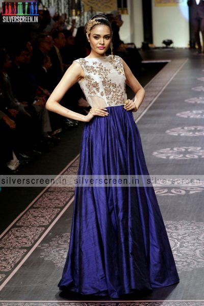 Sonam Kapoor at India International Jewellery Week Grand Finale