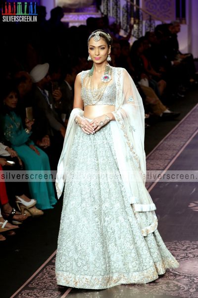 Sonam Kapoor at India International Jewellery Week Grand Finale