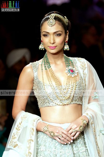 Sonam Kapoor at India International Jewellery Week Grand Finale