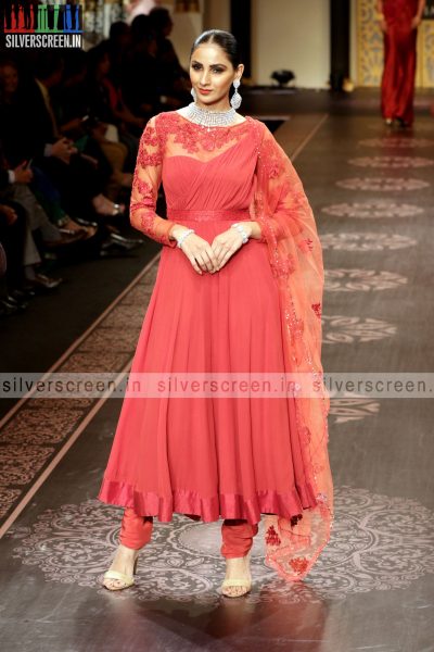 Sonam Kapoor at India International Jewellery Week Grand Finale