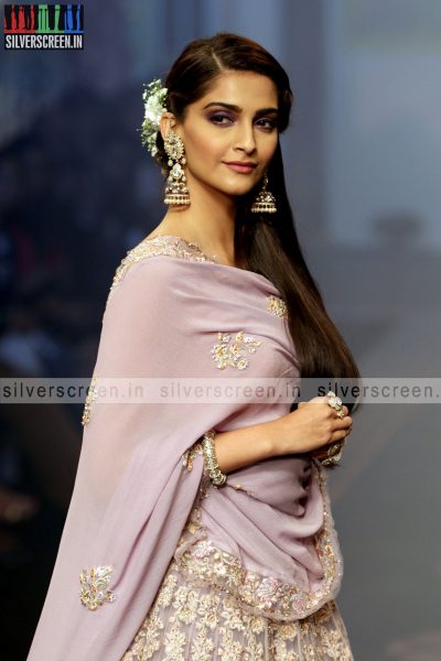 Sonam Kapoor at India International Jewellery Week Grand Finale