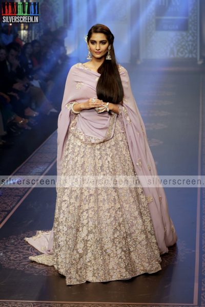 Sonam Kapoor at India International Jewellery Week Grand Finale