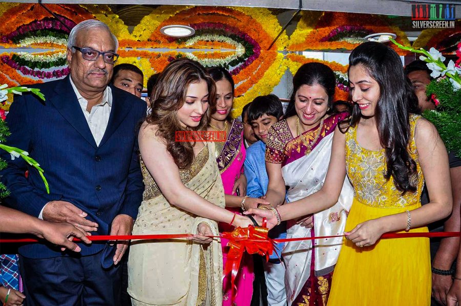 Tamannaah Bhatia launches Big Shop In Mall