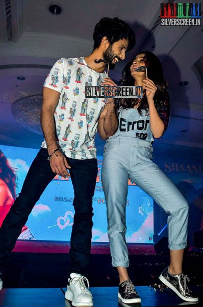 Alia Bhatt and Shahid Kapoor at Shandaar Audio Launch