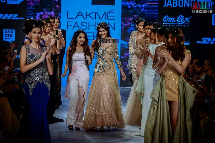 Kriti Sanon Walks for Sonaakshi Raaj at LFW Winter Festive 2015