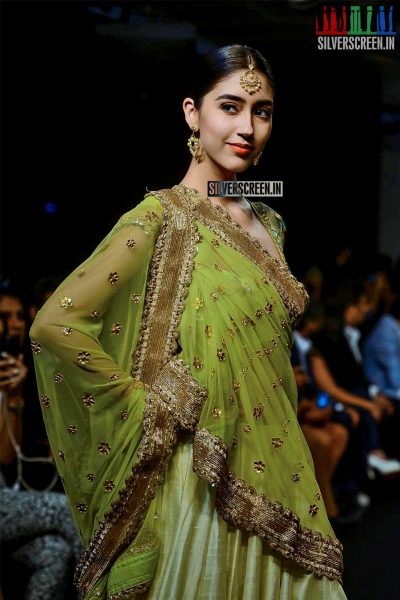 Shilpa Shetty Walks for Divya Reddy at LFW Winter Festive 2015