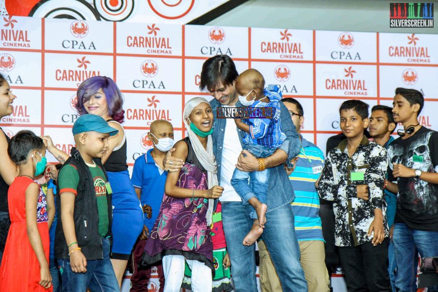 Vivek Oberoi Launches Rose Day with Cancer Patient Aid Association