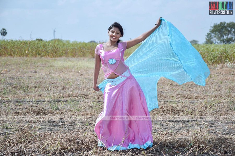 Yokkiyan Vaaran Somba Thooki Ulla Vai Movie Stills