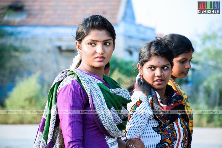 Yokkiyan Vaaran Somba Thooki Ulla Vai Movie Stills