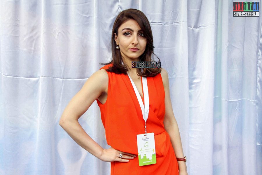 Soha Ali Khan Launches Asian Paints Eco-Friendly Green Painting Service