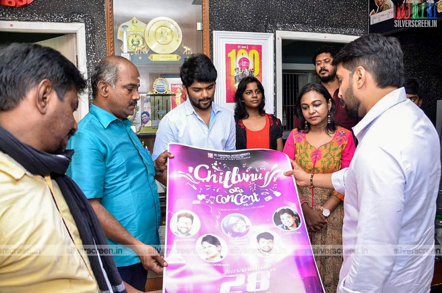 Santhanam Launches Chillunnu Oru Concert Poster
