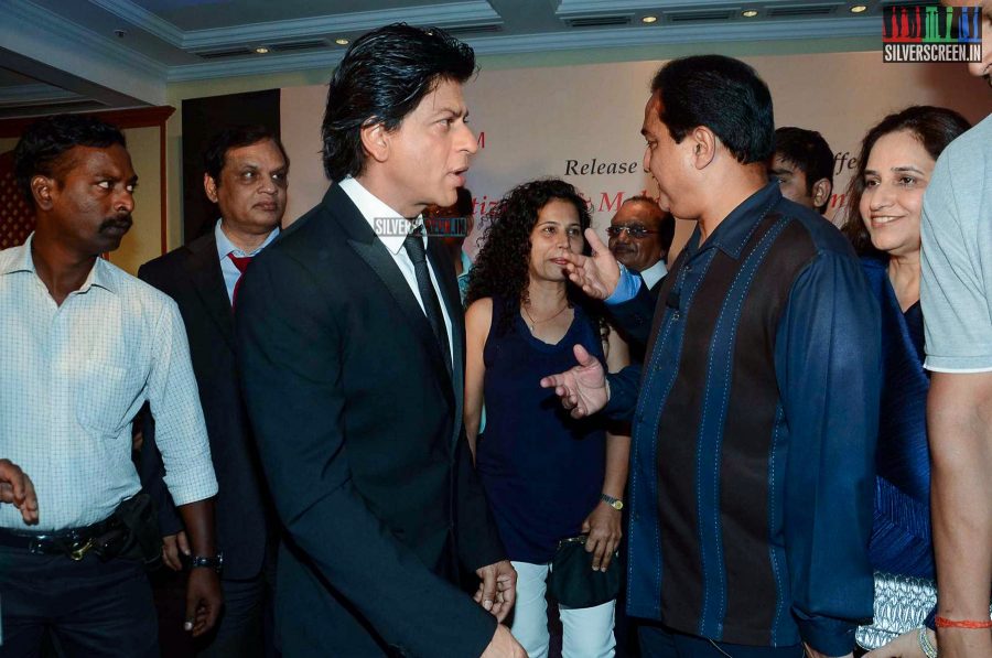 Shahrukh Khan at the Launch of the Assocham Coffee Table Book