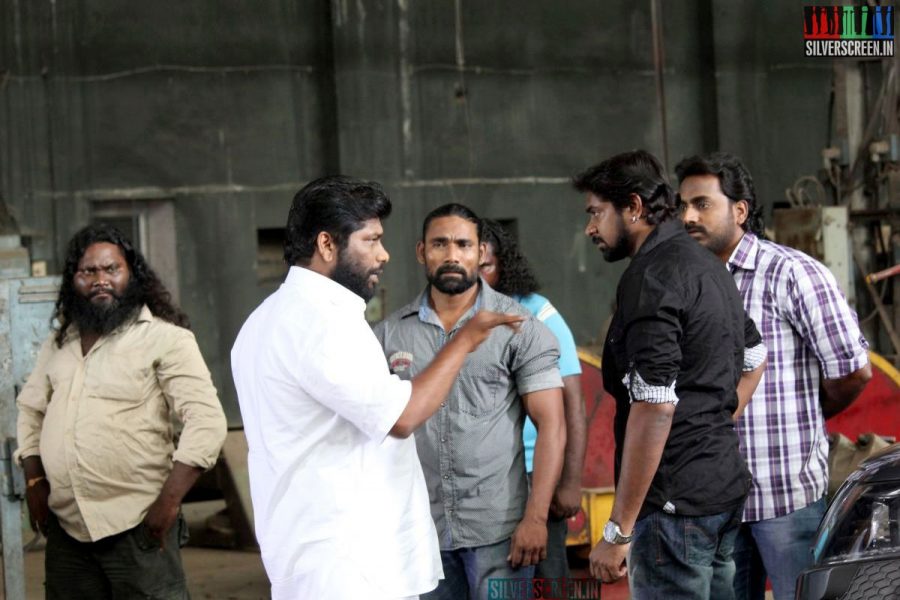 Thiruttu Rail Movie Working Stills