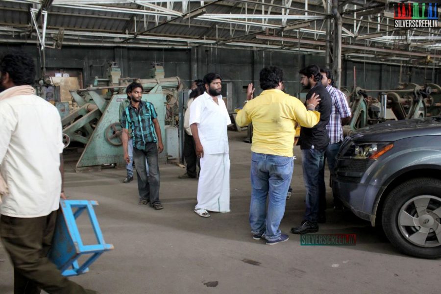 Thiruttu Rail Movie Working Stills