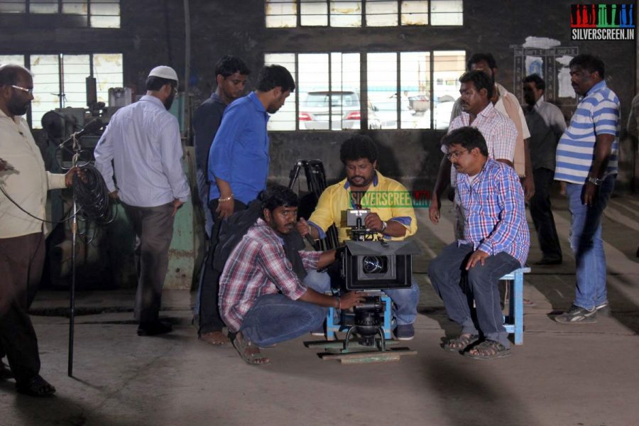 Thiruttu Rail Movie Working Stills