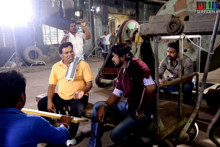 Thiruttu Rail Movie Working Stills