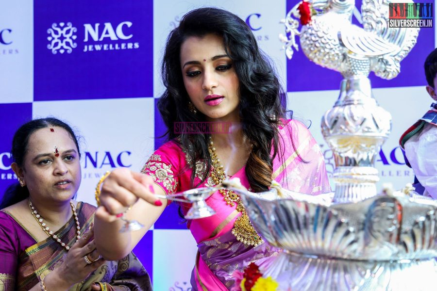 Trisha Launches NAC Jewellers at Kanchipuram