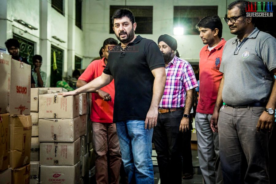 Aravind Swami Donates Flood Relief Material Through Round Table India