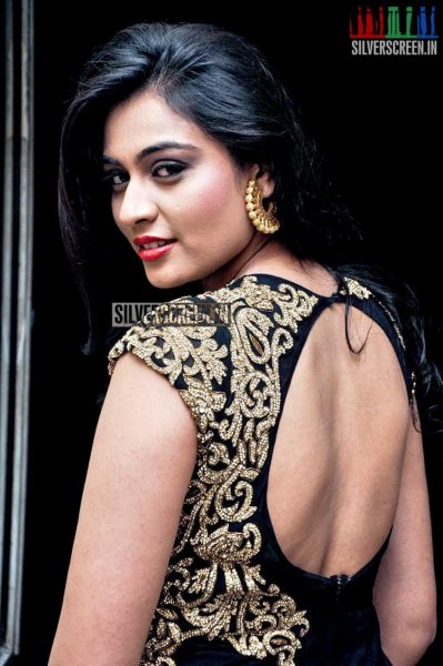 Neha Hinge at the Valli First Look Launch