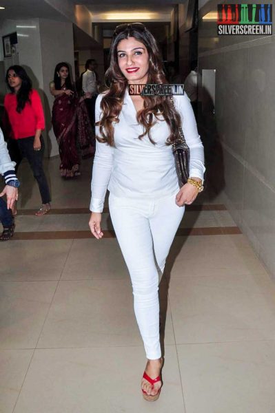 Raveena Tandon inaugurates JNI School's Indoor Sports Hall