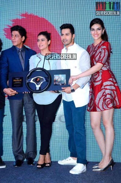 Sharukh Khan and Kajol at Dilwale Music Celebration by Sony Music