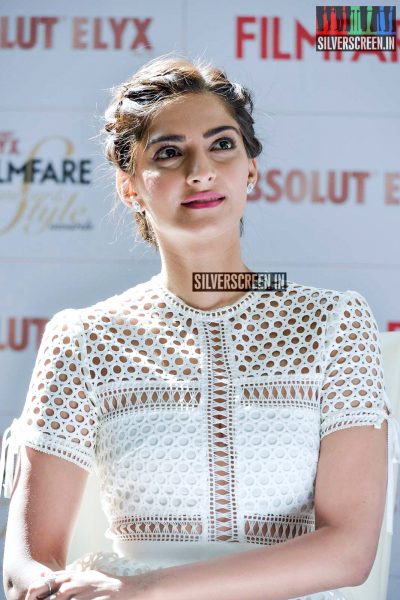 Sonam Kapoor at the Launch of Filmfare Glamfare Issue