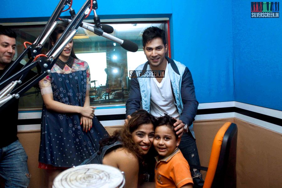 Varun Dhawan and Kriti Sanon at Dilwale Movie Promotions