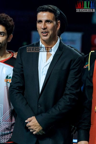 akshay-kumar-at-the-premier-badminton-league-2016-photos-016.jpg