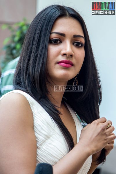 Catherine Tresa HQ Photos from Kanithan Audio Launch