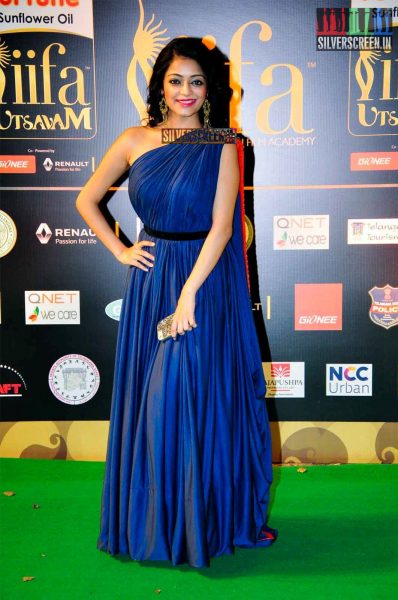 Janani Iyer at the IIFA Utsavam 2016 - Day 1