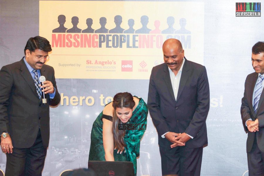 Kajol at the Launch of Retired Mumbai ACP Vasant Dhoble’s Website