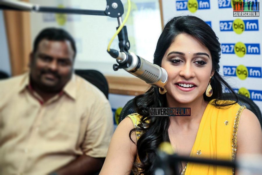 Regina Cassandra Graces 106 Hours RJ Marathon by RJ Sheker at Big FM