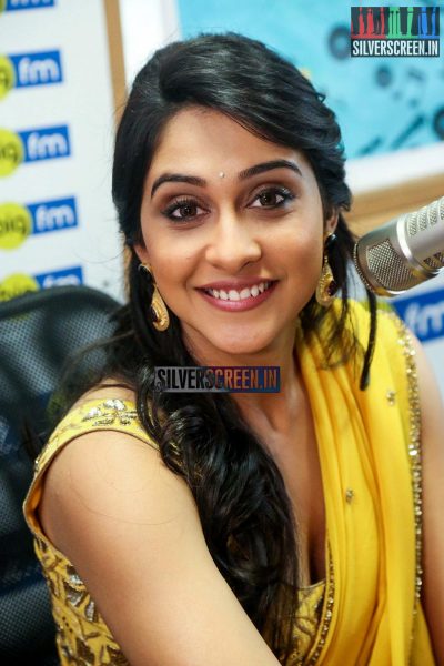 Regina Cassandra Graces 106 Hours RJ Marathon by RJ Sheker at Big FM