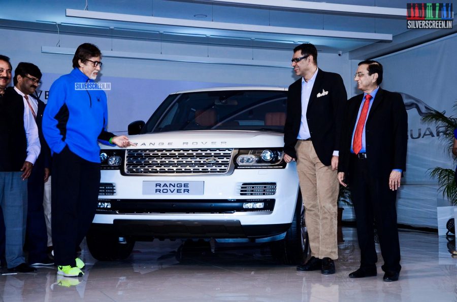 Amitabh Bachchan Poses with his New Range Rover