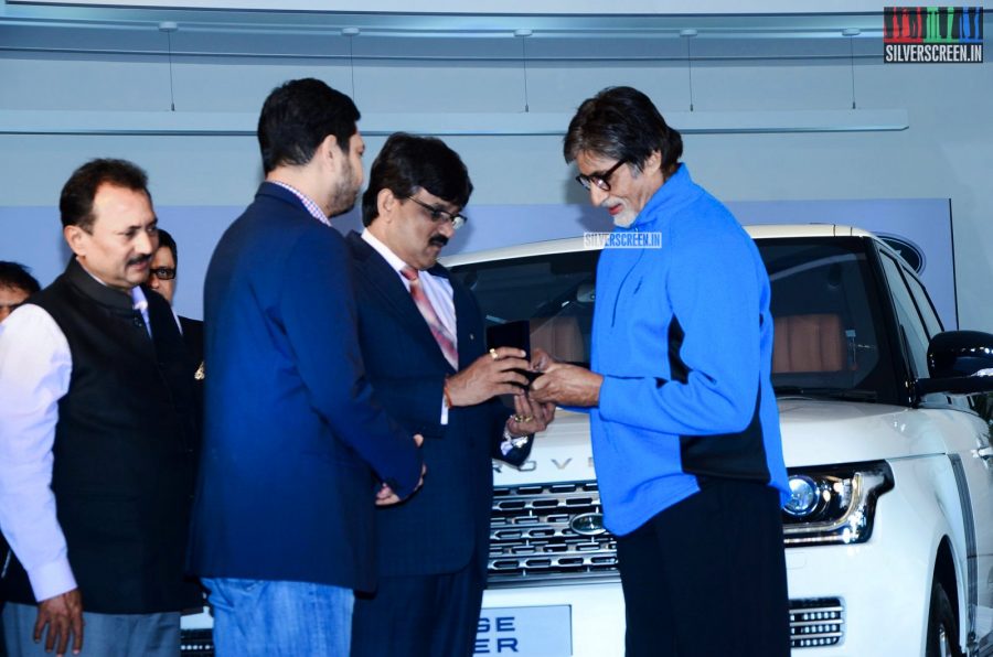 Amitabh Bachchan Poses with his New Range Rover