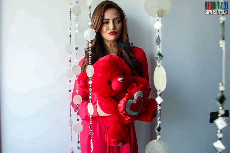 Sana Khan's Valentine Day Photoshoot Stills