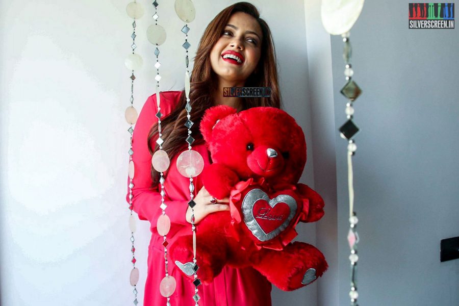 Sana Khan's Valentine Day Photoshoot Stills