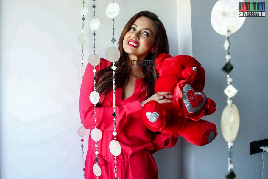 Sana Khan's Valentine Day Photoshoot Stills